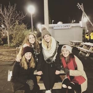 Meet your Posher, Elizabeth